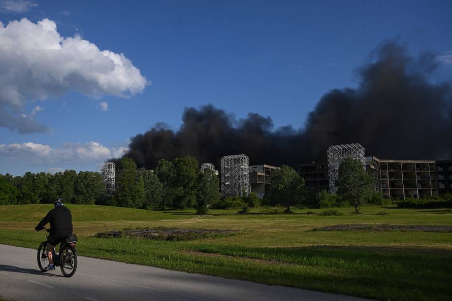 Zagreb: Buknuo požar kod sveučilišne bolnice 