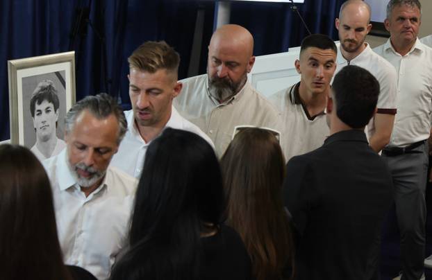 Split: Komemoracija za Ivana Gudelja na Poljudu