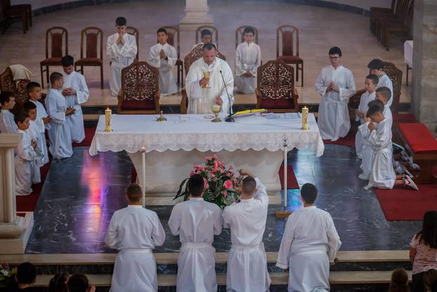 Kaštel Stari: Blagdan Tijelova u župnoj crkvi Gospe od Ružarija