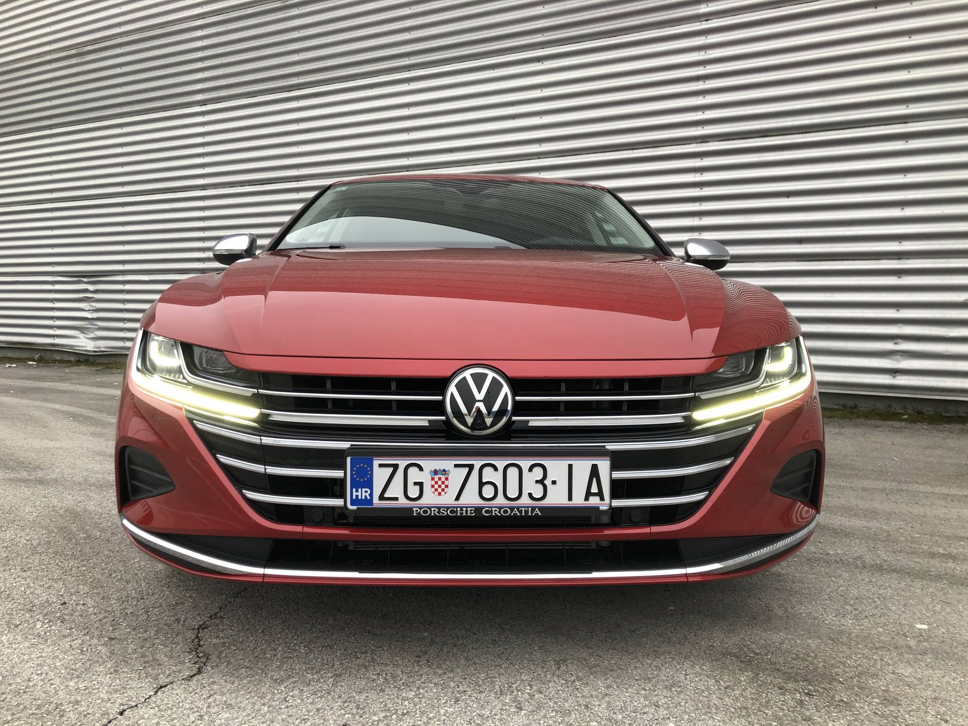 VW Arteon Shooting Brake je prostran karavan s mnogo stila