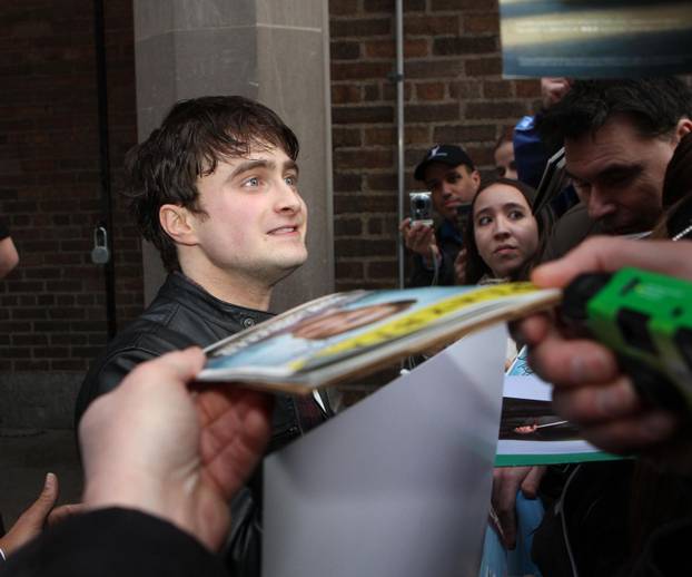 New York: Glumca Daniela Radcliffea opkolile obožavateljice