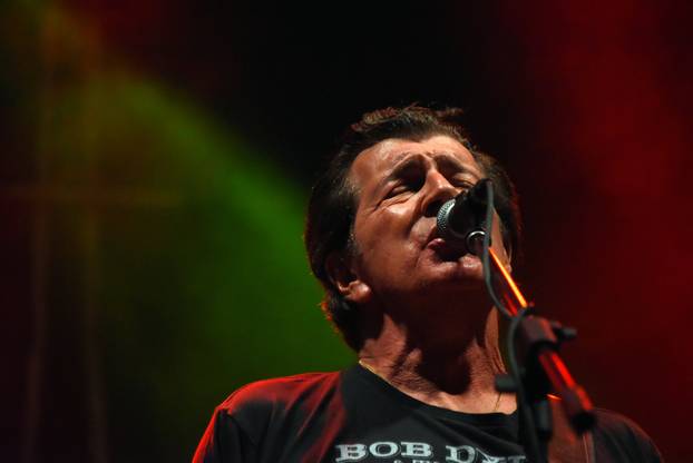 Pula: Bajaga opet oduševio publiku u Puli