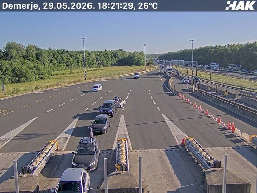 FOTO Kaos na A1: Zbog nesreće stvorila se kolona duga 8 km!
