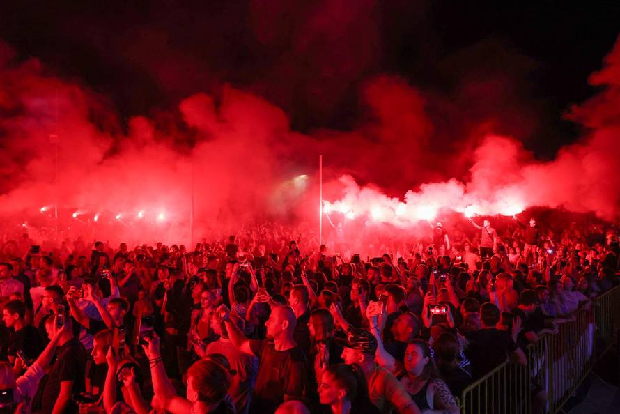 Bakljada u čast poginulim braniteljima povodom Dana branitelja grada Zaprešića