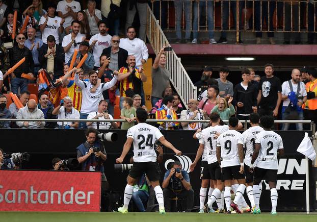 LaLiga - Valencia v Real Madrid