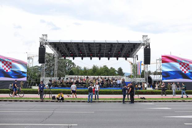 Zagreb: Generalna proba svečanog vojnog mimohoda