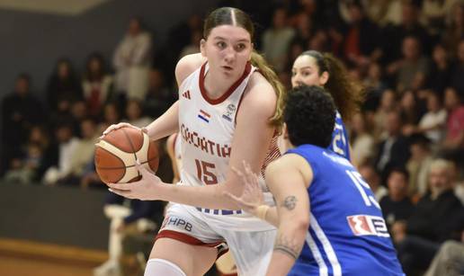 Sru&scaron;ila je gr&ccaron;ke bo&zcaron;ice, a rodila se u New Yorku. Ovo je &zcaron;ivotna pri&ccaron;a hrvatske ko&scaron;arka&scaron;ice