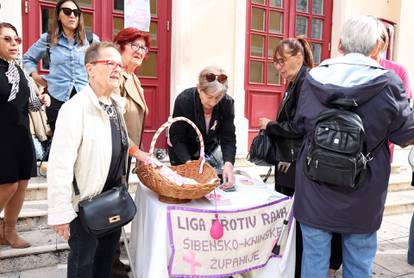 FOTO Dan ružičaste vrpce obilježen u Splitu i Šibeniku