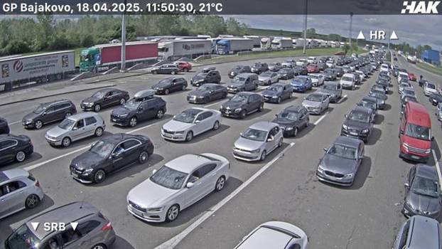FOTO Nesreća na autocesti A1 i kolone: Pogledajte gužve na graničnim prijelazima i cestama