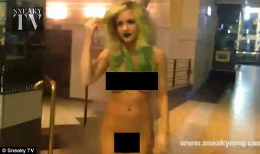 Gabi Grecko šetala je gradom posve gola, sad je traži policija