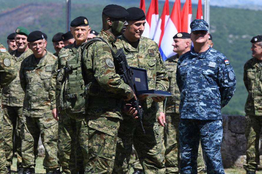 Završna svečanost hodnje polaznika Središta za razvoj vođa "Marko Babić"