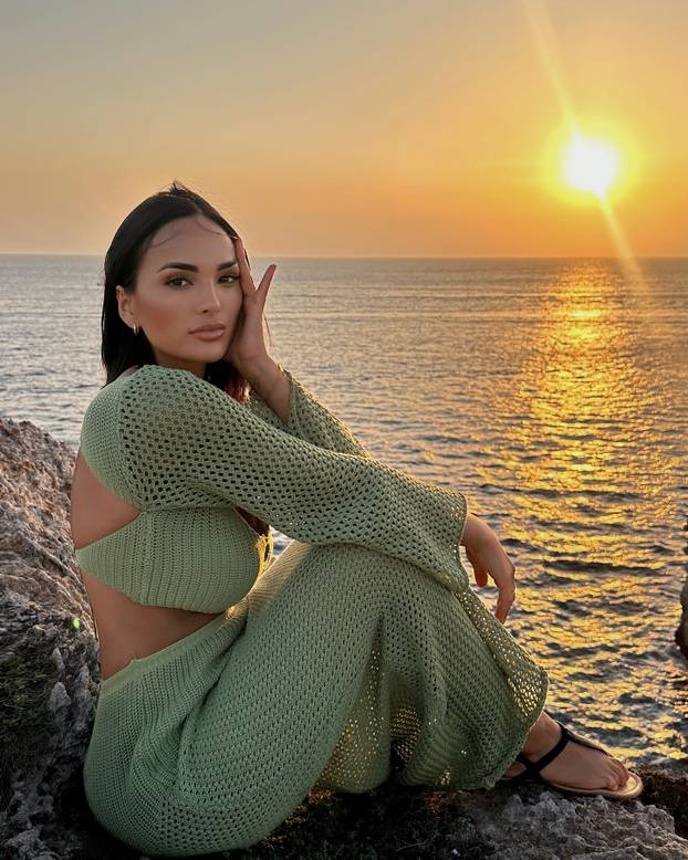 FOTO Yamal glumicu filmova za odrasle zvao na 'druženje'? 'Ma pusti godine, imaš pristanak'