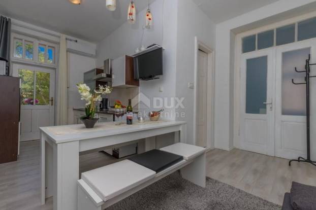 FOTO Spremno za biznis: Vila u Crikvenici ima 5 apartmana, ali, vrijedi li baš toliko milijuna?