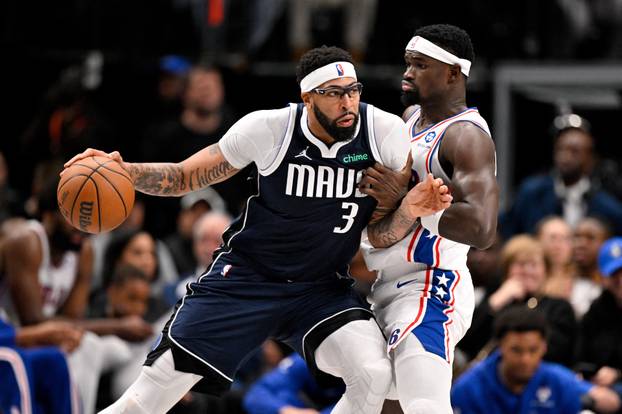 NBA: Philadelphia 76ers at Dallas Mavericks