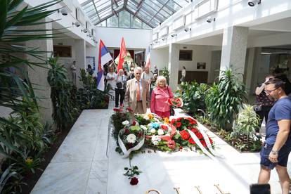 FOTO U Beogradu odali počast Josipu Brozu Titu za rođendan