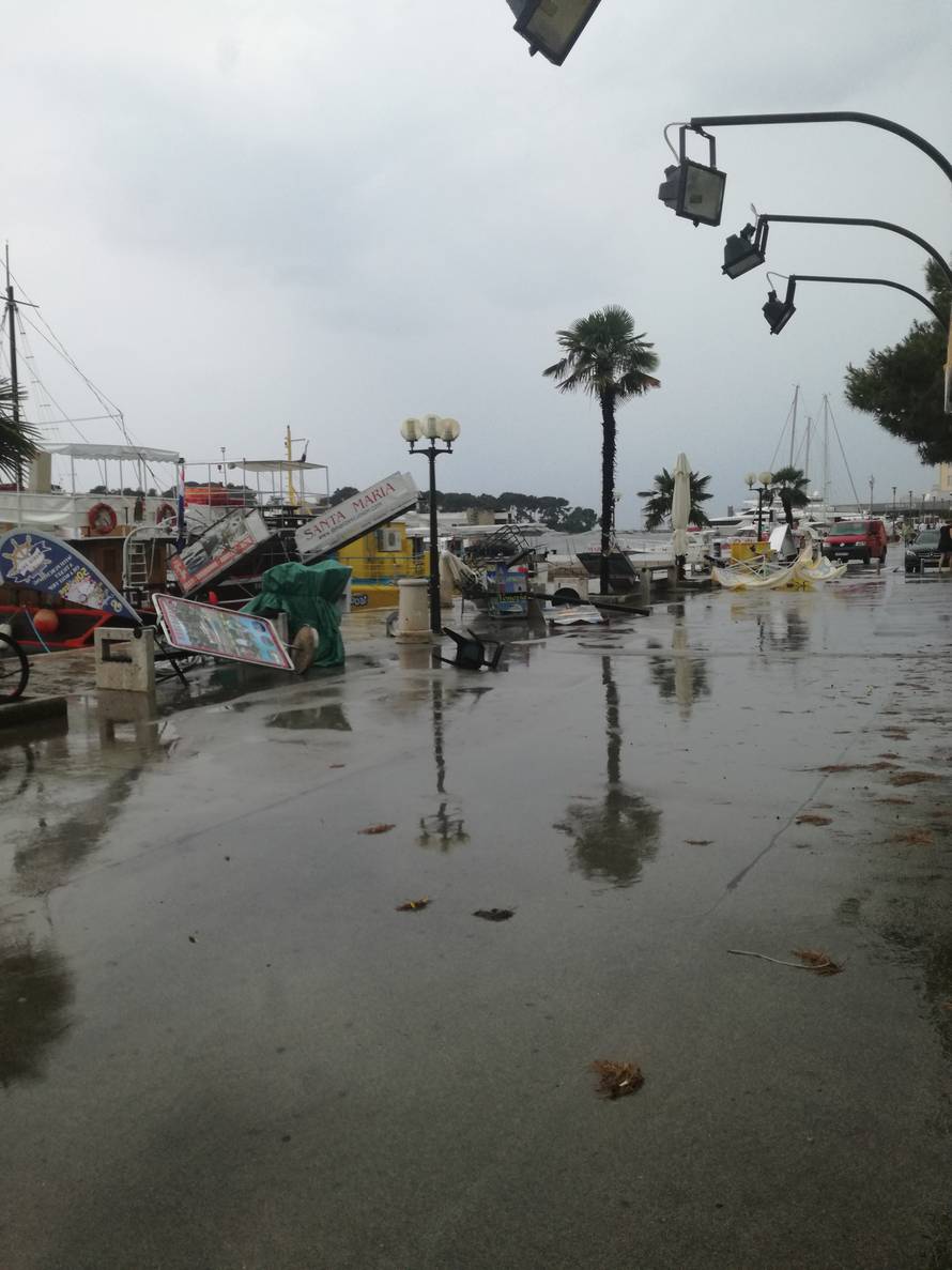 Stiglo jako nevrijeme: Padaju kiša i tuča, puše olujni vjetar