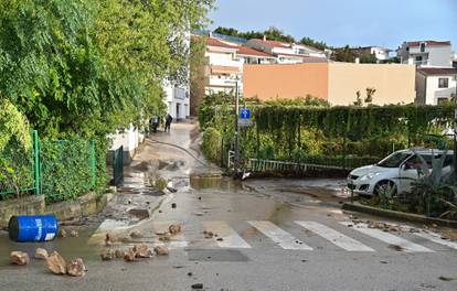 FOTO Pogledajte katastrofalne posljedice poplave u Podgori