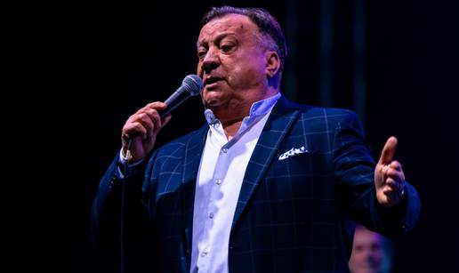 Nije dobro: Halid Bešlić otkazao još jedan koncert u Lijepoj Našoj