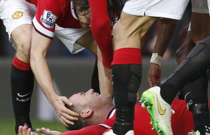 Udarac za Manchester United: Rooney neće igrati 2 mjeseca