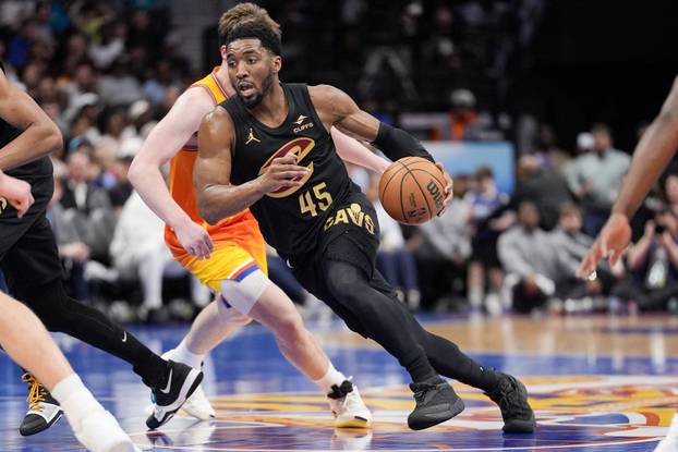 NBA: Cleveland Cavaliers at Charlotte Hornets