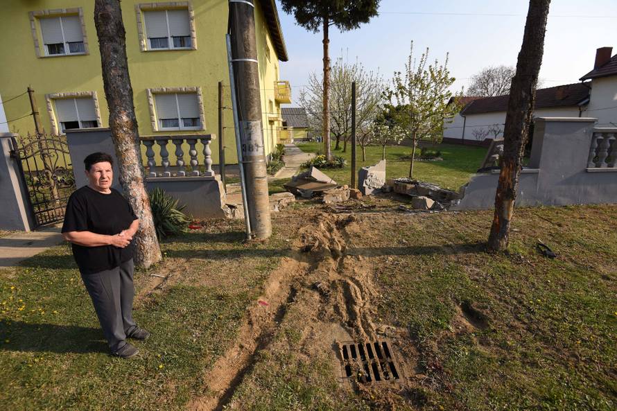 'Samo Bog ga je čuvao': Zabio se u betonsku ogradu i preživio