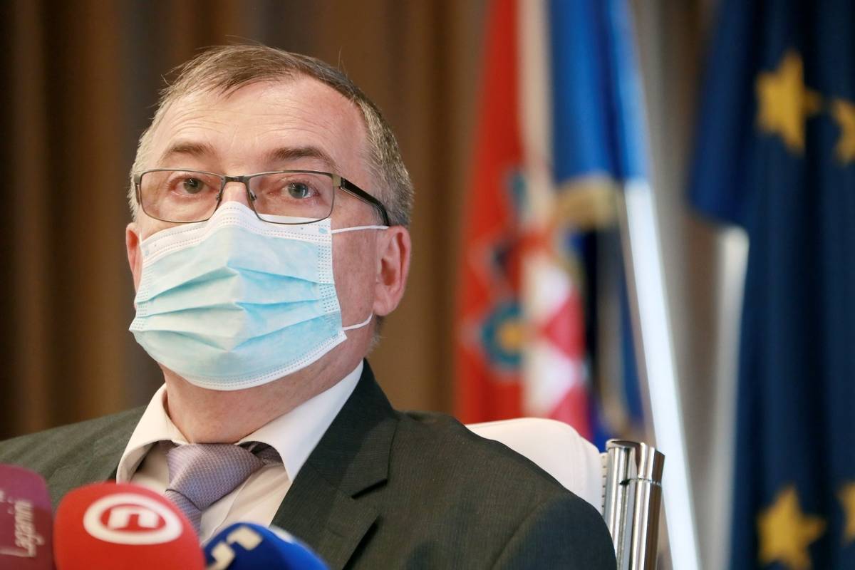 Capak: 'Nije ovo 3. val, mi smo na repu drugog vala. Od sutra radi call centar za cijepljenje'