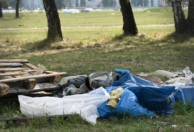 Zagreb: Nakon koncerta Thompsona još ima smeća oko Hipodroma