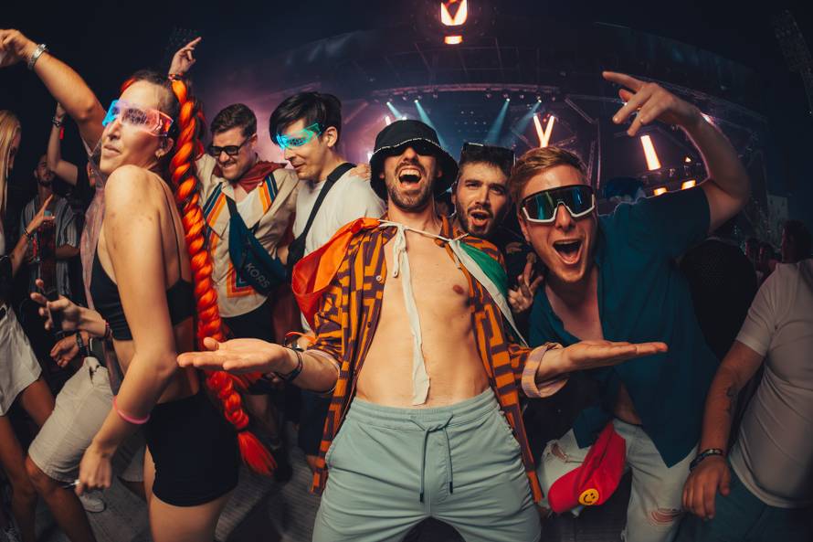 Luksuzno izdanje Ultre ovog ljeta na otocima: Party jahta spaja festivalske destinacije