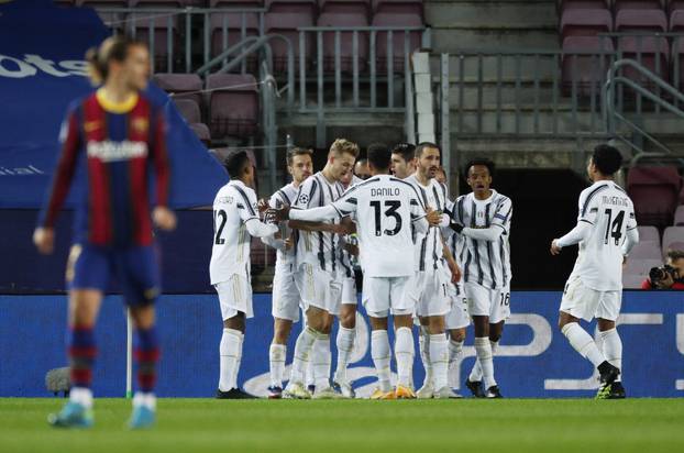 Champions League - Group G - FC Barcelona v Juventus