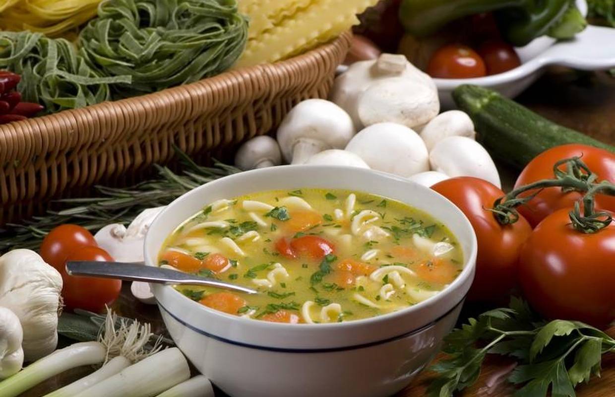 Male tajne nutricionista: Juha i salata sprečavaju prejedanje
