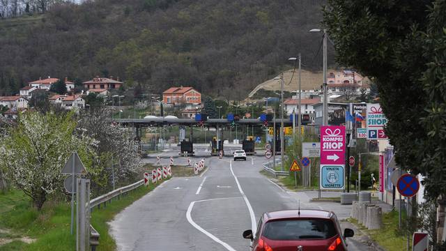 Drama na granici: Mislili su da putnik u autobusu ima bombu