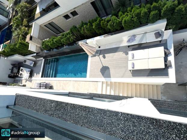 FOTO Ima konobu s vinom i dva bazena: Vila na Čiovu prodaje se za čak šest milijuna eura