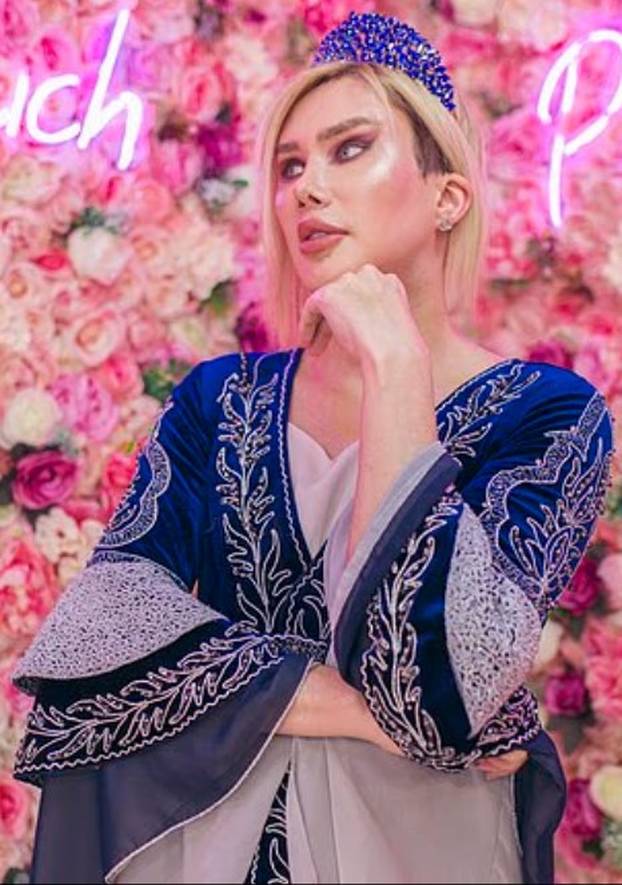 Učitelj spiskao 600.000 € da bude Azijatkinja! Sad želi opet biti muško: 'Brusili su mi kosti'