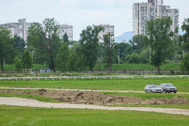 Zagreb: Radovi na Hipodromu za koncert Marka Perkovića