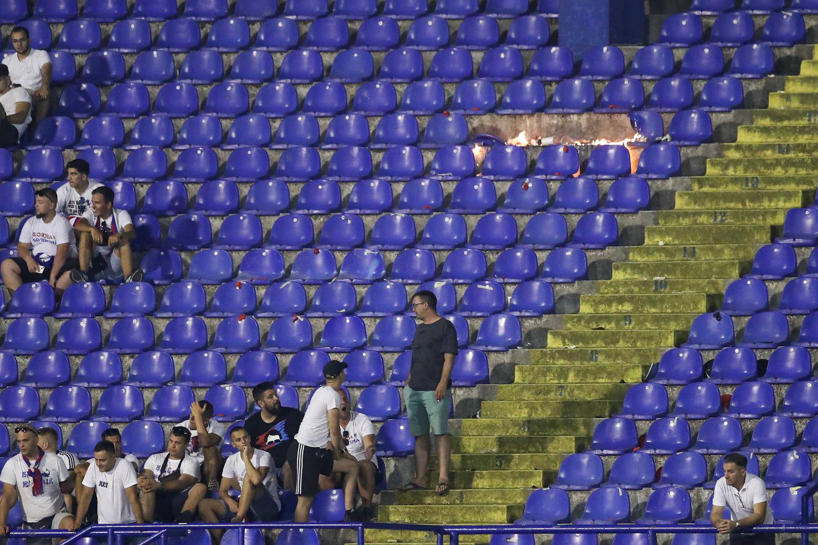 Zagreb: Opet je stradalo nekoliko sjedalica na Maksimiru