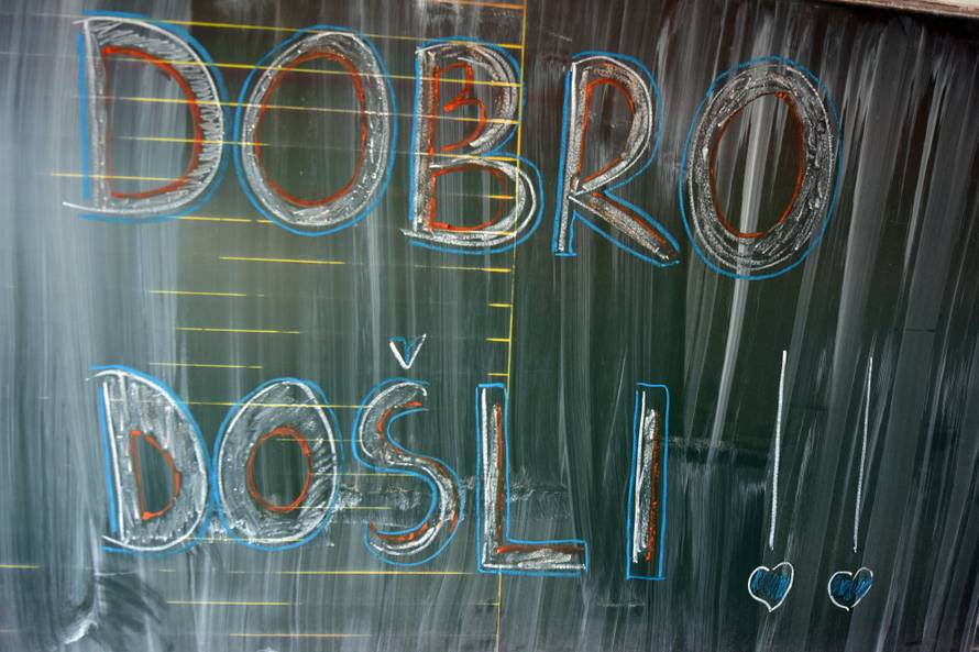 Izbaciti besmislene odredbe kojima se ušutkava nastavnike