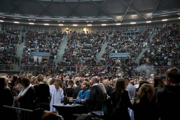 Zadar: Koncert Zdravka Čolića u dvorani Krešimir Ćosić