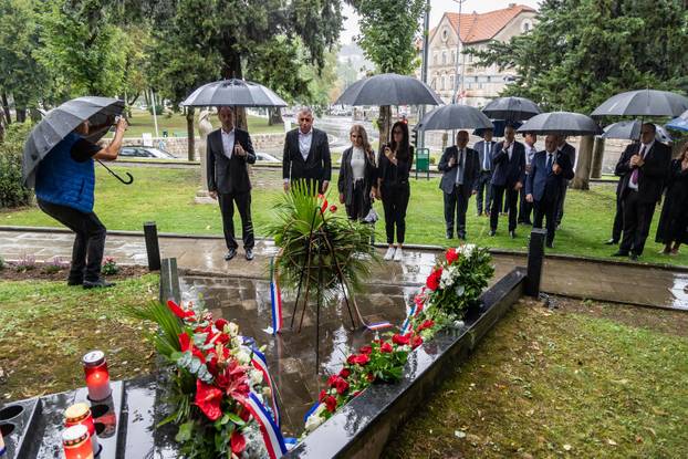 Sinj:  Obilježavanje Dana sjećanja na nestale osobe u Domovinskom ratu i Međunarodnog dana nestalih osoba