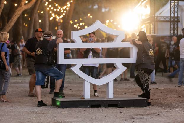 Medulin: Prvi dan H.O.G. Rallyja, susreta zaljubljenika u Harley Davidson iz svih zemalja