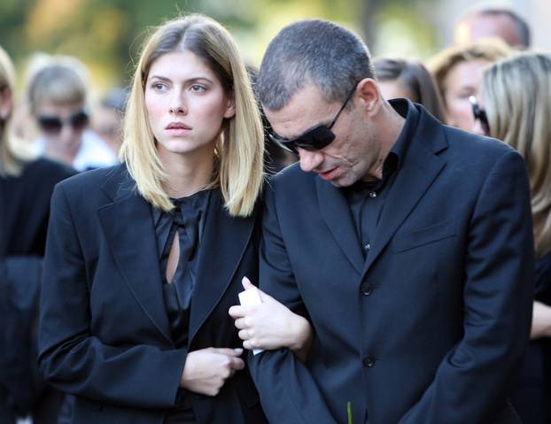 Zagreb: Tuga i suze na ispra?aju Ivane Hodak