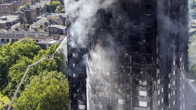 Požar tornja u Londonu 2017.: Žrtve kritiziraju vatrogasce