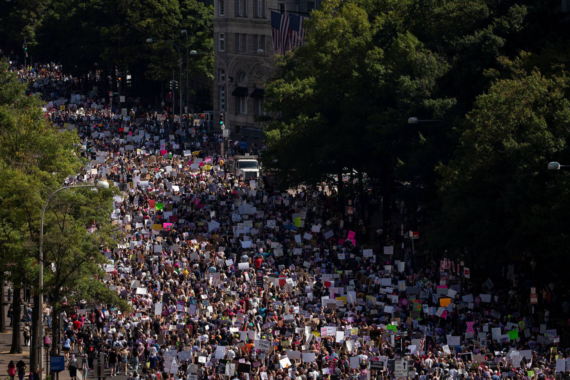 Supporters of reproductive choice march to the U.S. Supreme Court during the nationwide Women's March  in Washington