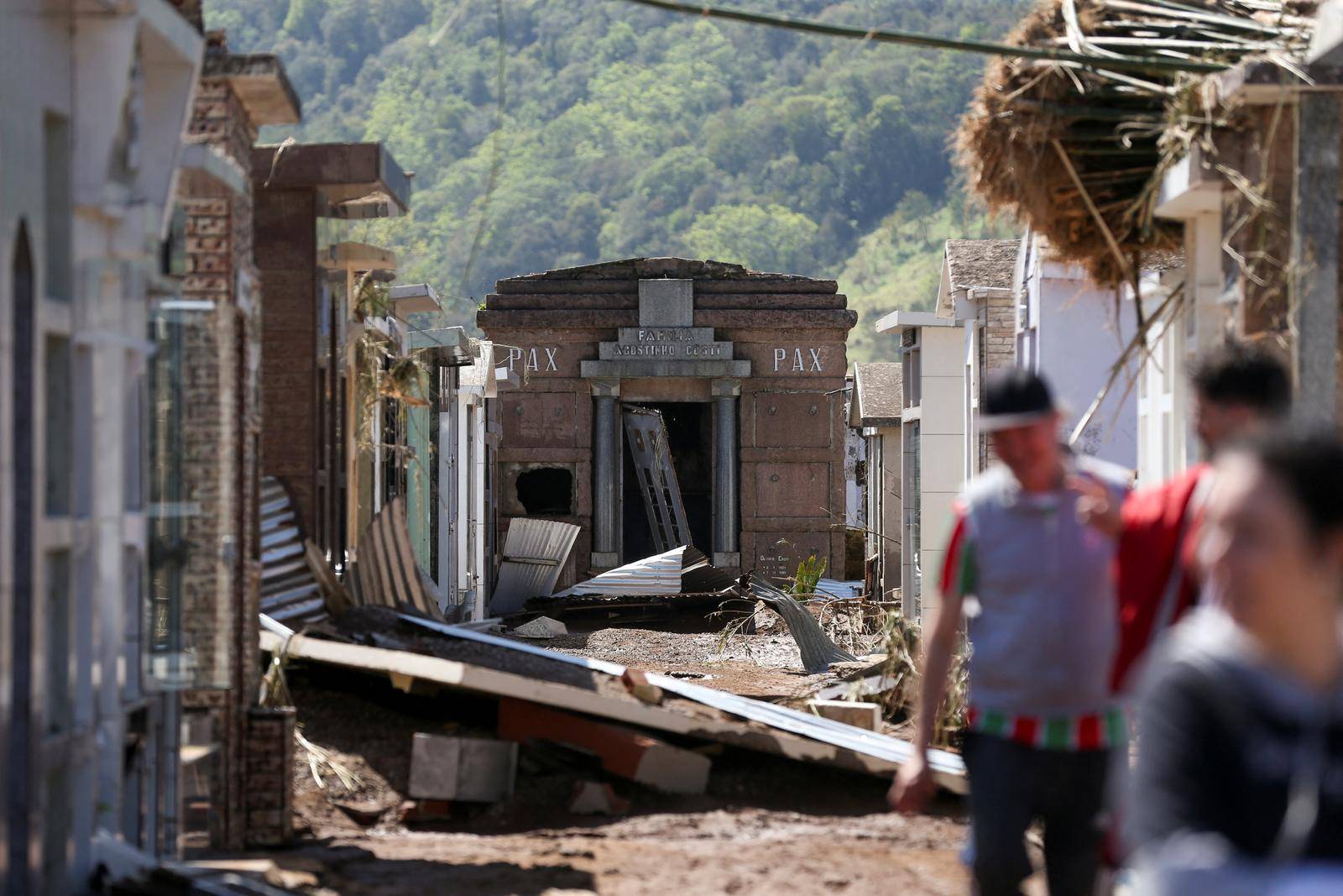 Extratropical cyclone hits Rio Grande do Sul