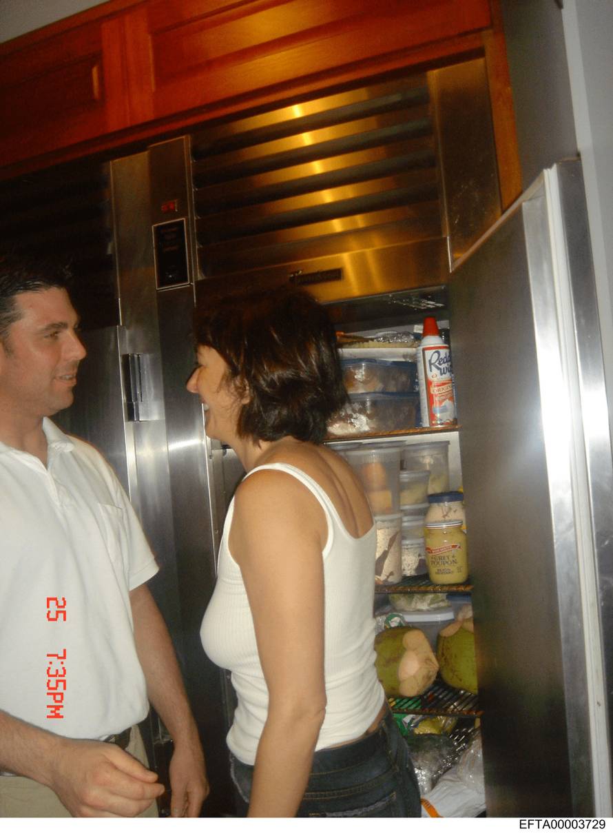 Ruskinje, privatni letovi, party na otoku: Ovako je Epstein gradio svoju mrežu sa slavnima