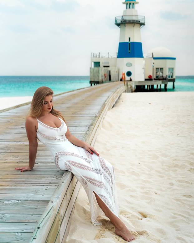 FOTO Bila je nadarena plivačica, a sada se skida za časopis. Ima savršene tjelesne proporcije