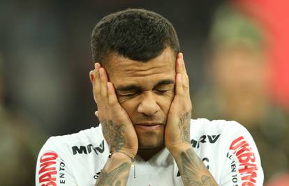 Dani Alves pod istragom: Žena ga prijavila da ju je dodirivao