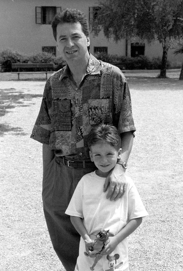 Zagreb: Pjevač Tomislav Ivčić, srpanj 1990.
