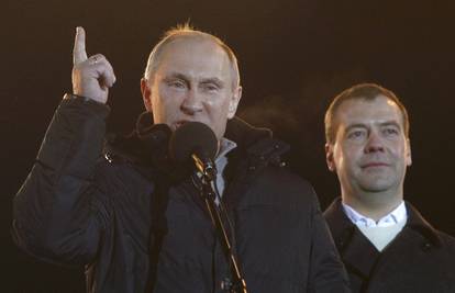 Putin predsjednik po treći put, gole Ukrajinke htjele ga uplašiti