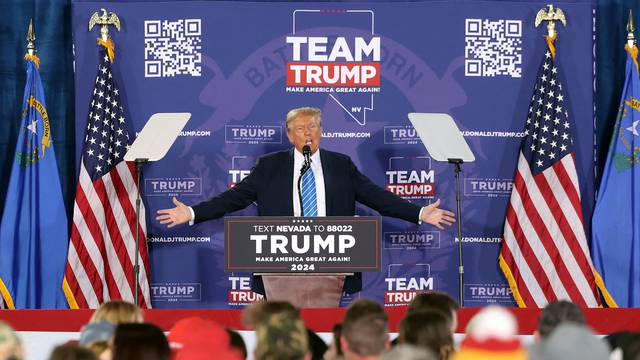 Trump holds a campaign rally ahead of the Republican caucus in Las Vegas