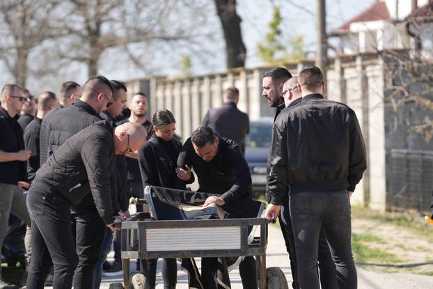 Posljednji ispraćaj brata Darka Lazića
